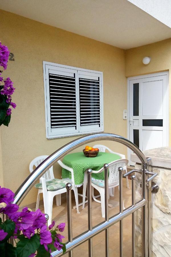 Apartments By The Sea Vinisce, Trogir - 5229 외부 사진