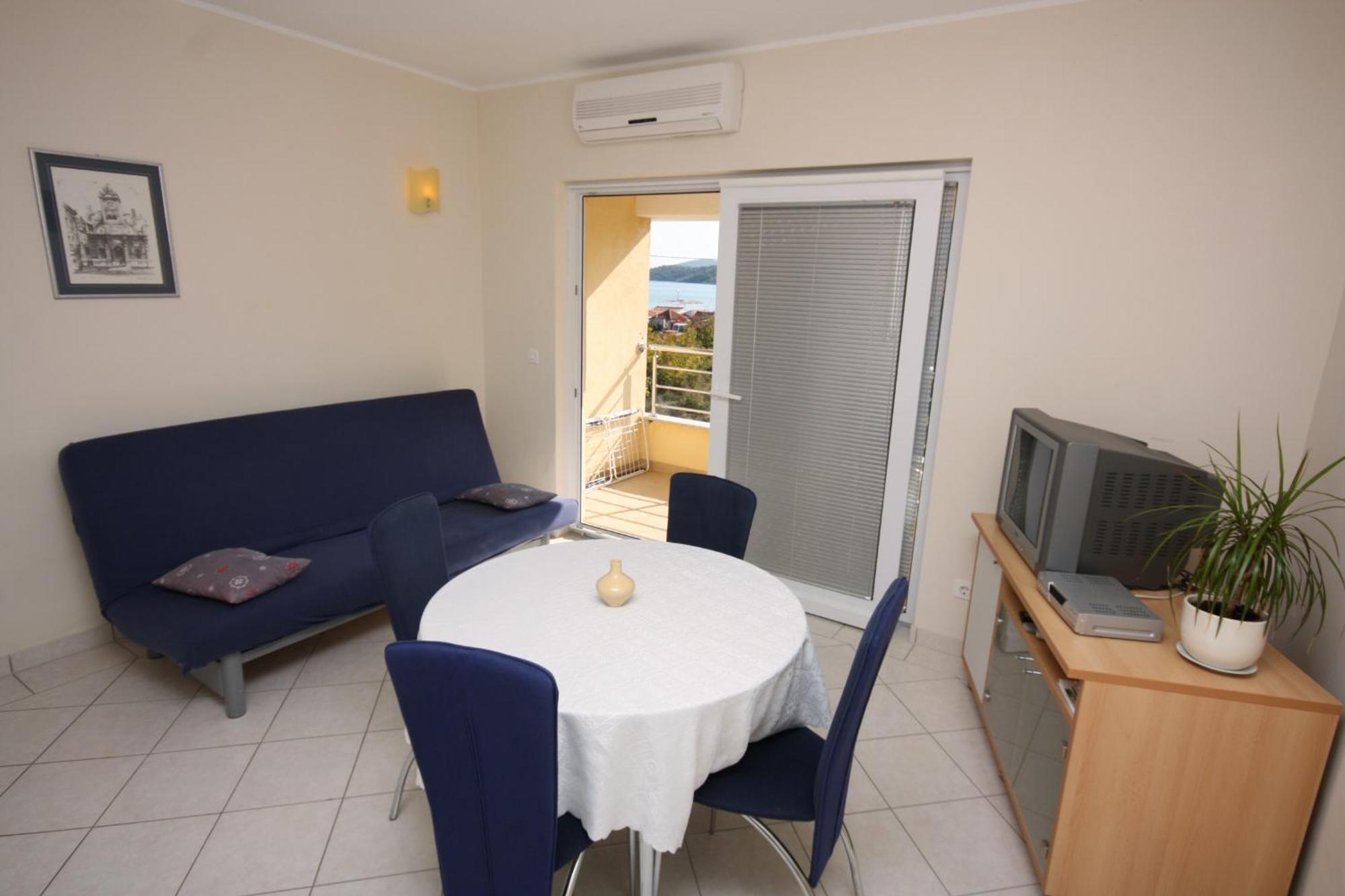 Apartments By The Sea Vinisce, Trogir - 5229 객실 사진