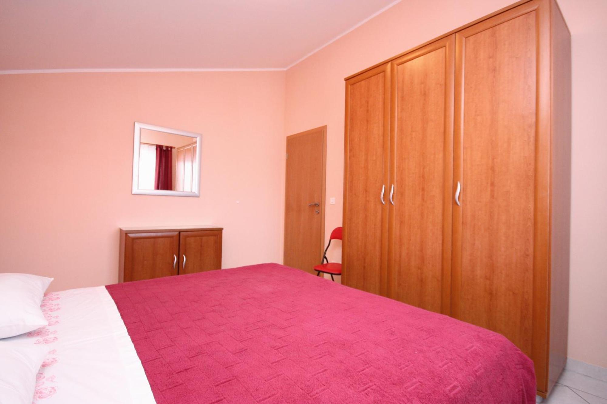 Apartments By The Sea Vinisce, Trogir - 5229 객실 사진